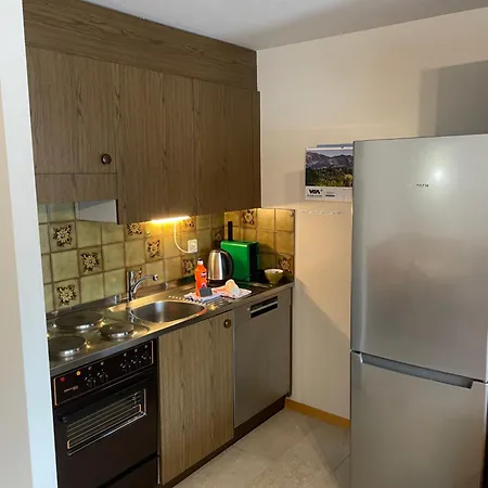 Montanji 11 Apartment